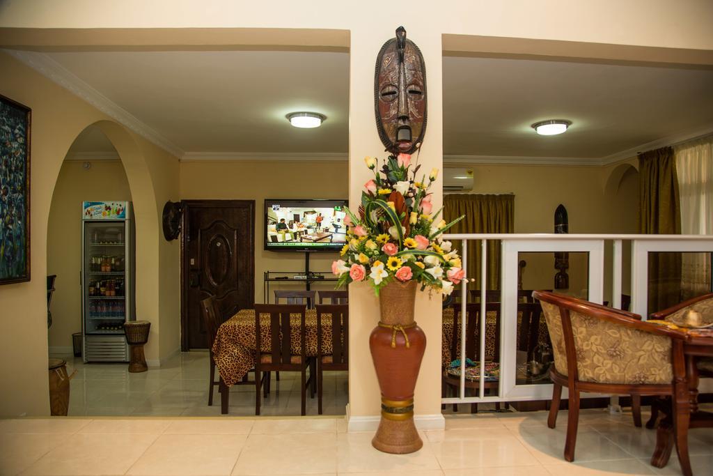 Alma House Hotel Άκρα Εξωτερικό φωτογραφία