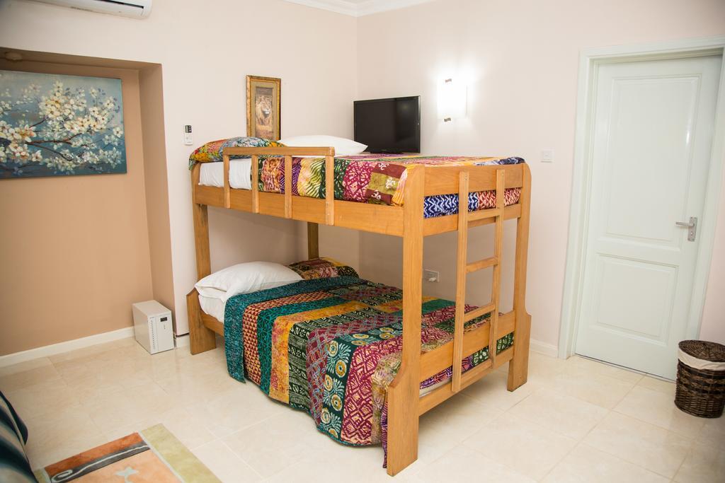 Alma House Hotel Άκρα Εξωτερικό φωτογραφία