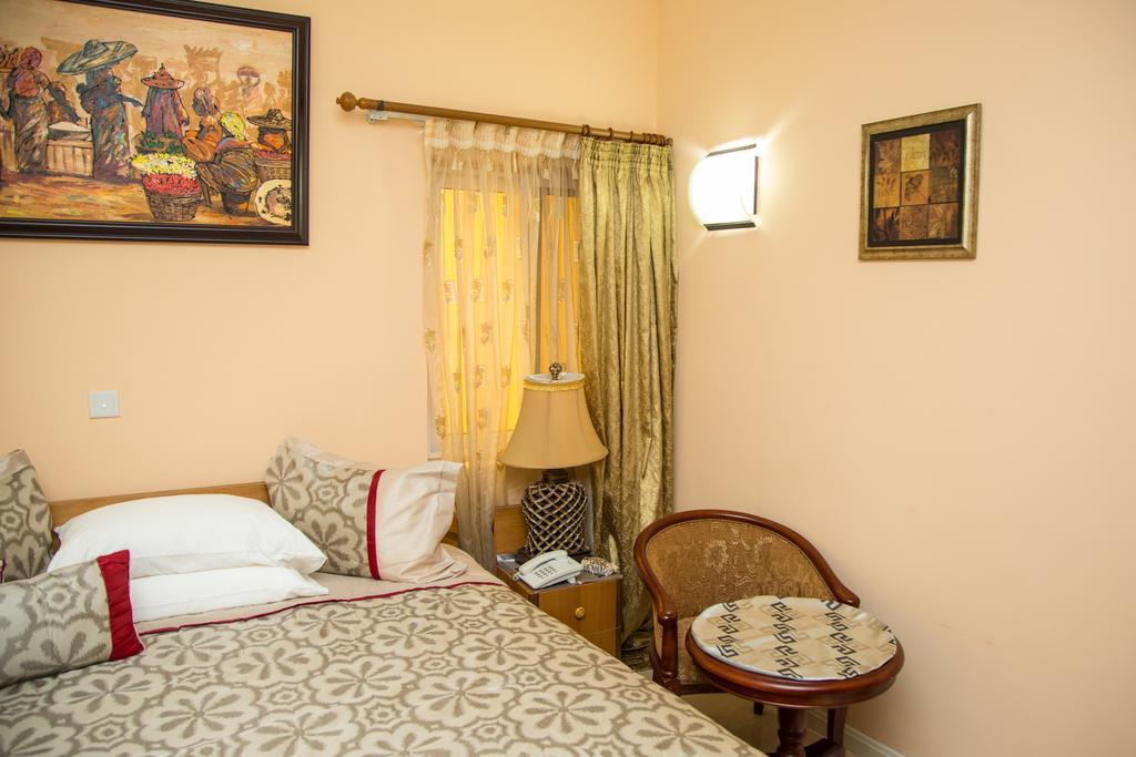 Alma House Hotel Άκρα Εξωτερικό φωτογραφία