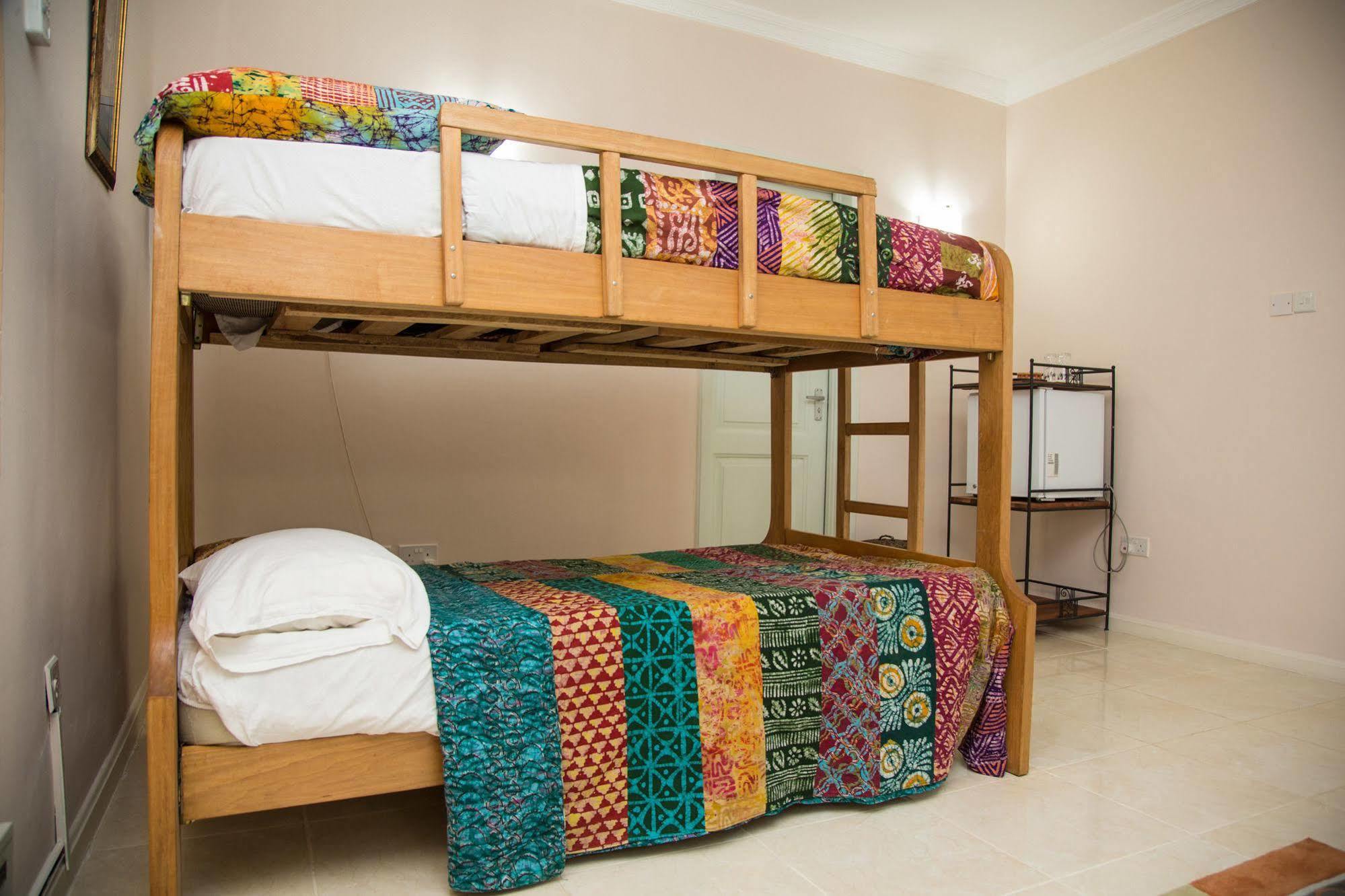 Alma House Hotel Άκρα Εξωτερικό φωτογραφία