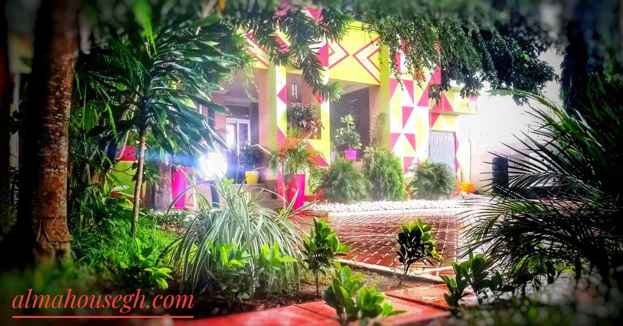 Alma House Hotel Άκρα Εξωτερικό φωτογραφία